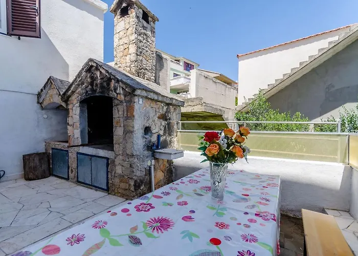 Kursan Apartman Trogir